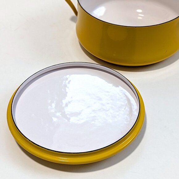 Vintage Dansk Design IHQ France Kobenstyle Yellow Enamel 2 Qt Stock Pot w/Lid - Picture 6 of 16